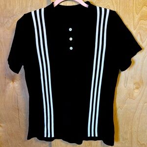 Knitted retro polo striped shirt.